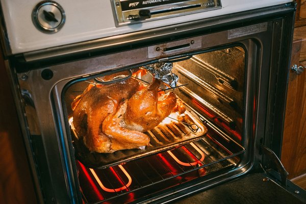 Selecting the Perfect Roasting Rack: Tips for Perfectly Even Cooking and Hassle-Free Cleanup